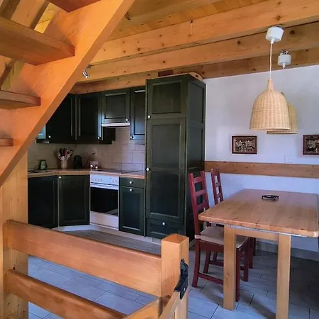 En Anniviers, Cosy Au Centre Du Village De Jean Saint-Jean