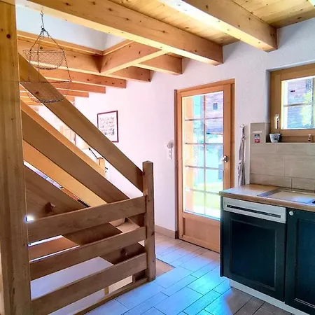 En Anniviers, Cosy Au Centre Du Village De Jean Alpehytte *