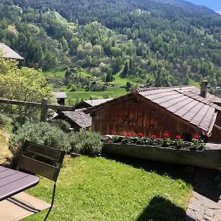 Alpehytte En Anniviers, Cosy Au Centre Du Village De Jean Saint-Jean