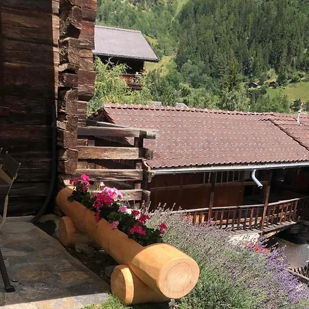 En Anniviers, Cosy Au Centre Du Village De Jean Dağ evi