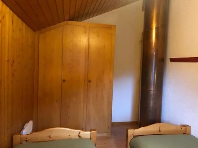 Dağ evi En Anniviers, Cosy Au Centre Du Village De Jean