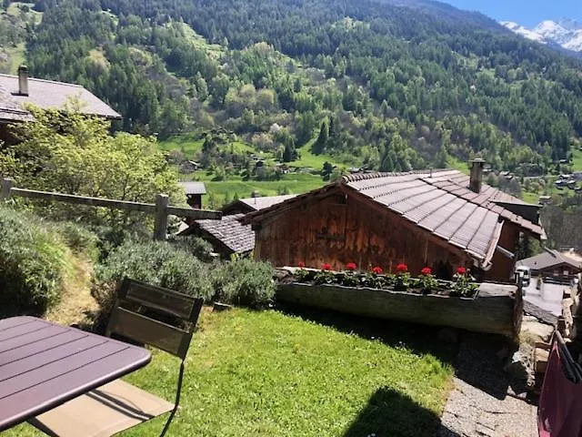 Dağ evi En Anniviers, Cosy Au Centre Du Village De Jean Saint-Jean